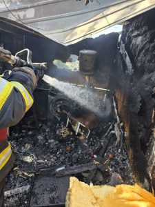 Incendiu la o anexă gospodărească din Roșiori de Vede. S-au înregistrat pagube de 30.000 de lei